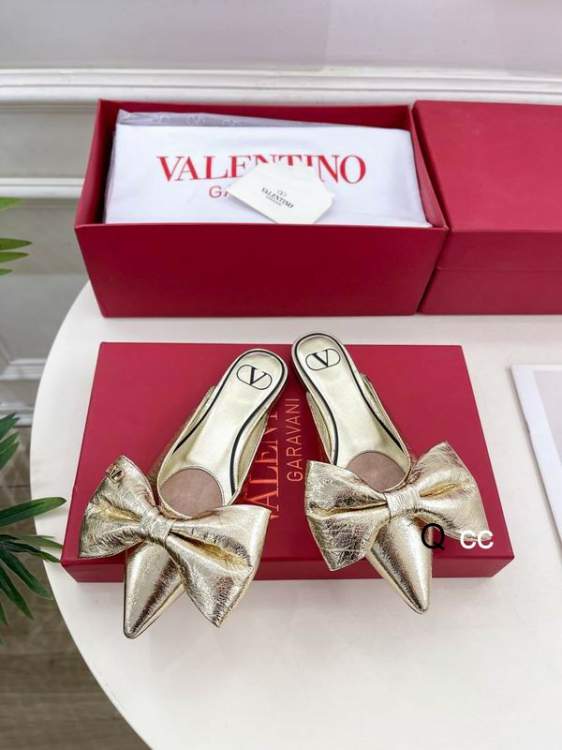 Picture of Valentino Shoes _SKUValentinosz35-40XC030219984